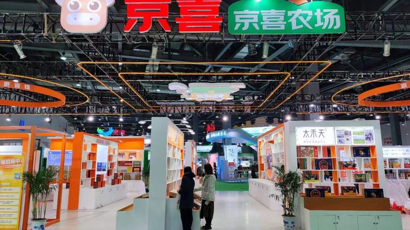 写真喷绘画面起泡，通常是由于以下原因造成的：